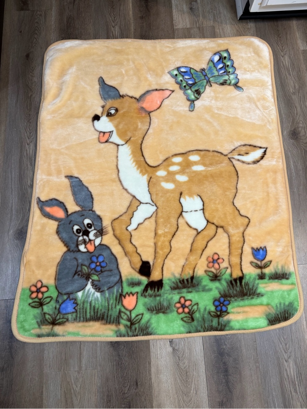 Vintage Bambi Thumper Luxe Yellow Throw Blanket Acrylic Heavy Thick Soft 47 X 38
